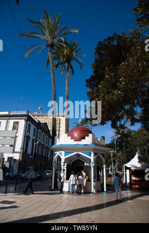 Las Palmas, Gran Canaria, Espagne - 31 Décembre, 2017. Beau kiosque - Centre d'information dans le parc de San Telmo , quartier de Triana. Banque D'Images