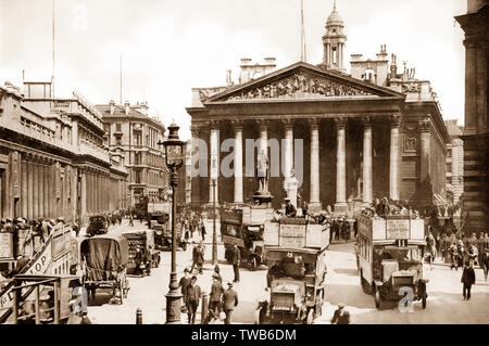 Le Royal Exchange et la Banque d'Angleterre, Londres, UK, ca 1920 Banque D'Images