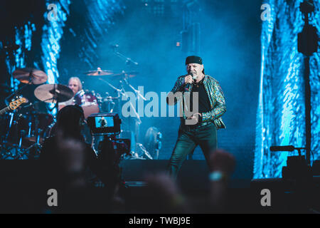 Milan, Italie. 06 Juin, 2019. Vasco Rossi effectue vivent dans Milan au Stadio San Siro pour sa tournée 2019 VascoNonStopLive. Credit : Danilo D'Auria/Pacific Press/Alamy Live News Banque D'Images