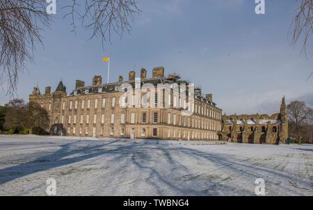 Palais de Holyroodhouse en hiver, Édimbourg, Écosse Photo Copyright Chris Watt Tel - 07887 info@chriswatt.com www.chriswatt.com 554 193 Banque D'Images