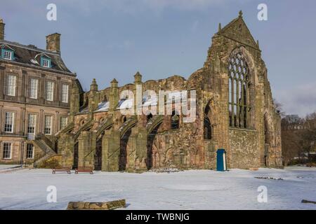 Palais de Holyroodhouse en hiver, Édimbourg, Écosse Photo Copyright Chris Watt Tel - 07887 info@chriswatt.com www.chriswatt.com 554 193 Banque D'Images