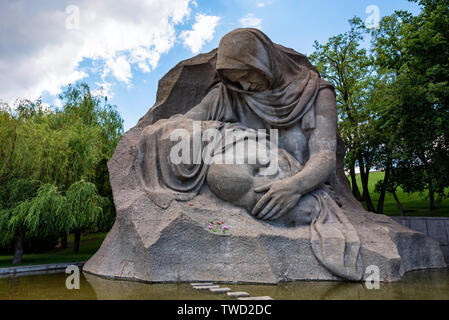 VOLGOGRAD, RUSSIE - 26 MAI 2019 : mère en deuil sur Mamaïev Kourgan monument Banque D'Images