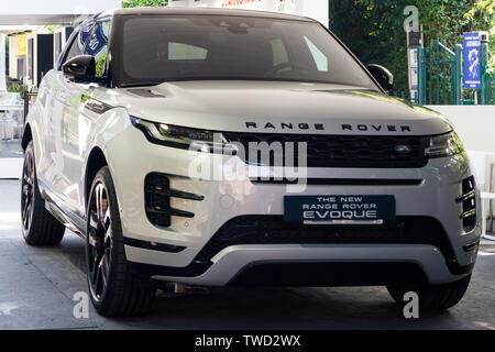 Un Range Rover Evoque. Édition 2019 du parc Valentino Location de voitures show hosts par de nombreuses marques et designers de voiture à l'intérieur du Parc Valentino à Turin, Italie. Banque D'Images