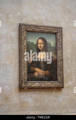 Paris, France, 07 Octobre 2018 : Louvre, pays le plus connu et le célèbre tableau La Joconde La Joconde Léonard de Vinci Banque D'Images