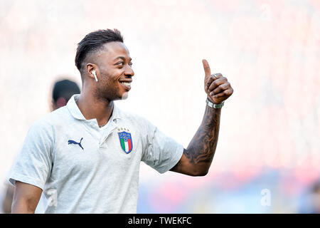 Bologne, Italie. 19 Juin, 2019. Claud Adjapong de l'Italie au cours de l'UEFA EURO 2019 U-21 Championship match entre l'Italie U-21 et U-21 de la Pologne au Stadio Renato Dall'Ara, Bologne, Italie, le 19 juin 2019. Photo par Giuseppe maffia. Credit : UK Sports Photos Ltd/Alamy Live News Banque D'Images