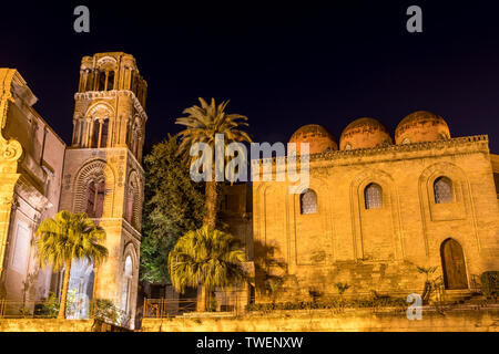 Nuit à l'église de San Cataldo, Palermo, Sicily, Italy, Europe Banque D'Images
