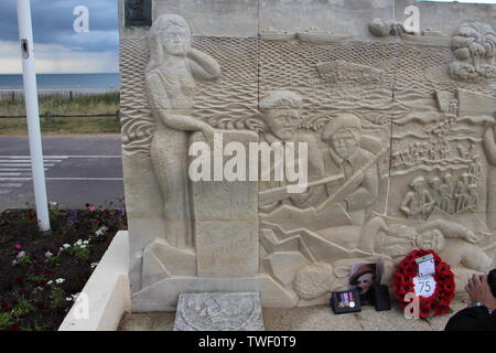 Une promenade de Colleville Montgomery rendant hommage aux commandos Kieffer Banque D'Images