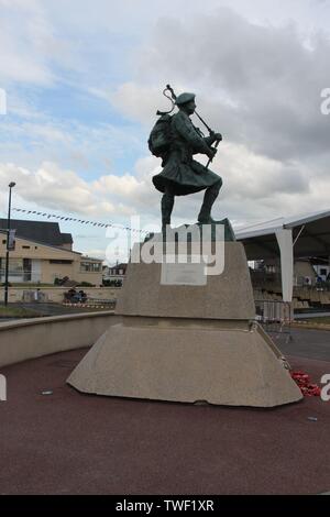 Une promenade de Colleville Montgomery rendant hommage aux commandos Kieffer Banque D'Images