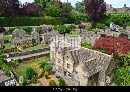 Le village modèle, Bourton-on-the-water, Gloucestershire, Royaume-Uni Banque D'Images