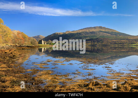 Dunderave château sur le Loch Fyne. Banque D'Images
