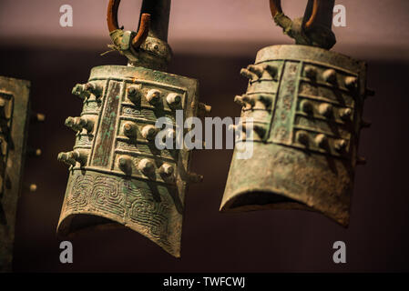 Zhou de l'ouest d'une valeur inestimable et exquis, instruments de musique en bronze les reliques culturelles, close-up Banque D'Images