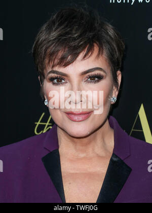 Hollywood, États-Unis. 19 Juin, 2019. HOLLYWOOD, LOS ANGELES, CALIFORNIE, USA - Le 19 juin : Kris Jenner arrive à l'App Glam Los Angeles Fête de lancement tenue à Cleo Hollywood le 19 juin 2019 à Hollywood, Los Angeles, Californie, États-Unis. (Photo par Xavier Collin/Image Crédit : Agence de Presse) L'agence de presse Image/Alamy Live News Banque D'Images