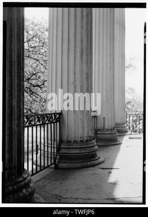 Les bâtiments historiques de l'enquête américaine E. W. Russell, photographe, le 24 mars, 1936 COLONNE PORTIQUE BASES - Barton Academy, Government Street, Mobile, Comté de Mobile, AL Banque D'Images