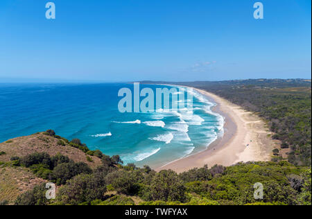 Vue sur Byron Bay à partir de Cape Byron State Conservation Park, New South Wales, Australie Banque D'Images