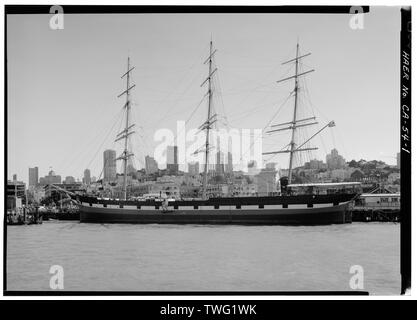 Profil de bâbord. BALCLUTHA - 2905, Hyde Street Pier, San Francisco, Comté de San Francisco, CA Banque D'Images