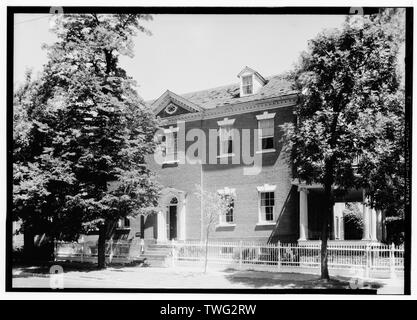 - Potts-Fitzhugh House, 607, rue Oronoco, Alexandrie, ville indépendante, VA ; Potts, John ; Fitzhugh, William ; Lee, Henry Lighthouse, Harry ; Sayers, Royd ; Lee-Jackson ; Fondation archétype, entrepreneur ; Blanc, Thom, délinéateur ; Dionesotes, Debra, délinéateur ; Hamar, Ervin, délinéateur ; Marquis, Tracy, délinéateur Banque D'Images