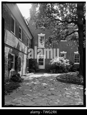 - Potts-Fitzhugh House, 607, rue Oronoco, Alexandrie, ville indépendante, VA ; Potts, John ; Fitzhugh, William ; Lee, Henry Lighthouse, Harry ; Sayers, Royd ; Lee-Jackson ; Fondation archétype, entrepreneur ; Blanc, Thom, délinéateur ; Dionesotes, Debra, délinéateur ; Hamar, Ervin, délinéateur ; Marquis, Tracy, délinéateur Banque D'Images