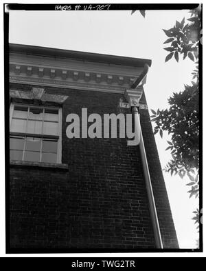 - Potts-Fitzhugh House, 607, rue Oronoco, Alexandrie, ville indépendante, VA ; Potts, John ; Fitzhugh, William ; Lee, Henry Lighthouse, Harry ; Sayers, Royd ; Lee-Jackson ; Fondation archétype, entrepreneur ; Blanc, Thom, délinéateur ; Dionesotes, Debra, délinéateur ; Hamar, Ervin, délinéateur ; Marquis, Tracy, délinéateur Banque D'Images