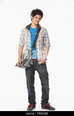 College student with a bag and smiling Banque D'Images