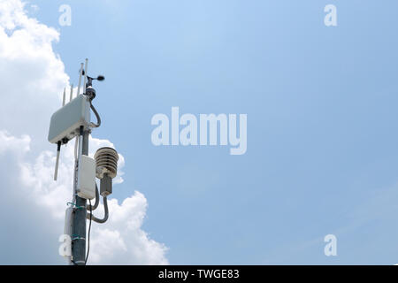 Détecteur météorologique , météo station météo pour l'arrière plan. Banque D'Images