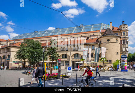 Stuttgarter Markthalle (halle), bâtiment de style Art Nouveau dans le centre-ville de Stuttgart, Bade-Wurtemberg, Allemagne Banque D'Images