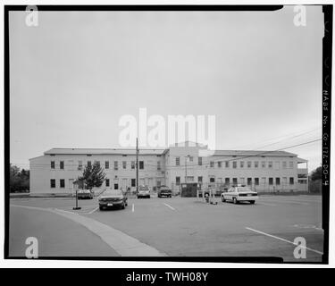 L'arrière (côté nord) - Hôpital Général Fitzsimons, Semi-Infirmary Ward tuberculeuse, à l'est Charlie Kelly Boulevard et du Sud Page Street, coin nord-ouest, Aurora, comté d'Adams, CO Banque D'Images