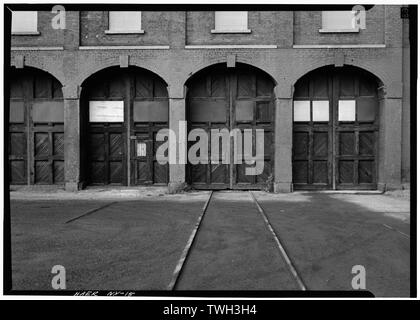 - Rensselaer et Saratoga Railroad, l'Île Verte, l'Avenue et des boutiques Tibbitts Delaware and Hudson Railroad Tracks, Green Island, comté d'Albany, NY Banque D'Images