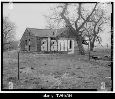 Residence, à l'arrière et le côté gauche, à la sud-ouest. - Wellenkotter Ranch, maison principale, la 112e Avenue et Watkins Road, Denver, comté de Denver, CO Banque D'Images