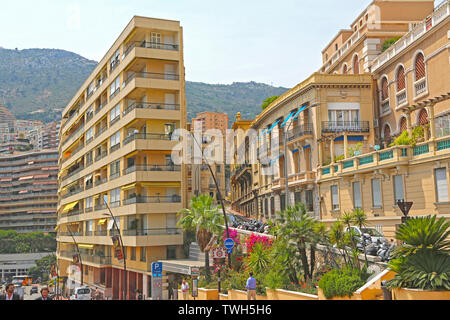 La ville de Monaco, Monaco - 13 juin 2014 : luxueux immeuble d'habitations dans la ville Banque D'Images