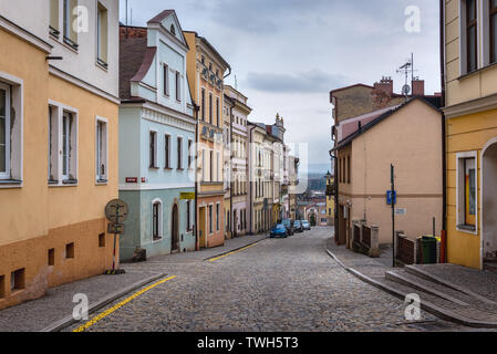 Rue sur la partie ancienne de la ville de Broumov District de Nachod en République Tchèque Banque D'Images