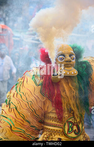 Danseur masqué du Gran Poder Festival, La Paz, Bolivie Banque D'Images