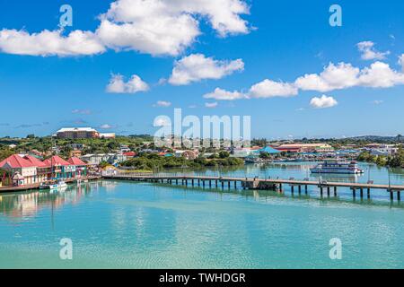 ANTIGUA, ANTILLES - décembre 7, 2016 : l'économie d'Antigua est presque entièrement basée sur le tourisme. C'est une destination de croisière majeur, lieu de villégiature Banque D'Images