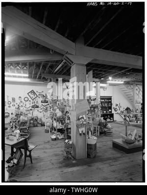 Deuxième étage d'entrepôt, MONTRANT LA COLONNE ET LA CONNEXION DU FAISCEAU. Vue vers le nord-est. - Bâtiments commerciaux et industriels, l'entrepôt de la compagnie de semences Dubuque, Iowa Street 169-171, Dubuque, Dubuque, IA Comté Banque D'Images