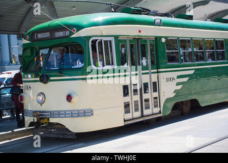 Voiture de rue - transport local, San Francisco Banque D'Images