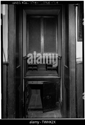 2e étage, 6e prix de l'entreprise, détail d'un coffre-fort dans une alcôve, MUR OUEST - 7e Regiment Armory, 643 Park Avenue, New York, New York County, NY Banque D'Images