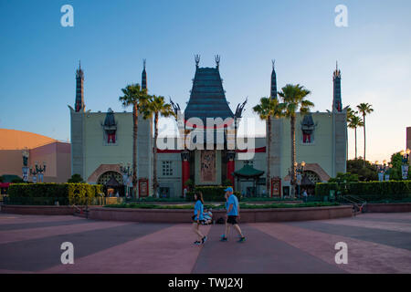 Orlando, Floride. 06 juin, 2019. Réplique de Grauman's Chinese Theatre à Hollywood Studios . Banque D'Images