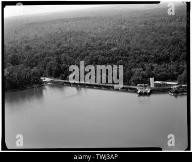 Le barrage du lac de sécession- vue aérienne du lac de barrage à Abbeville - Centrale hydroélectrique, la State Highway 284 et de la route de comté 72, Rocky River (historique), Abbeville County, SC Abbeville à eau et d'entreprise de l'usine ; Pennell, James Roy ; Blanc, W H ; Abbeville Power Company Incorporated ; D.M. Rickenbacker Construction Company ; Townsend, C P ; Wideman et Singleton ; Britton, John B ; S. Morgan Smith Company ; Woodward Governor Company ; Bethlehem Steel Company ; Westinghouse Corporation ; Bush Sulzer Brothers Company ; Mark Brothers ; Cary, Brian, émetteur Banque D'Images