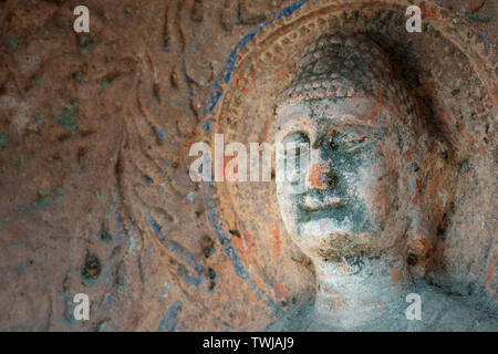 Sculpture de Bouddha dans un millier de falaises Jiajiang County, Changsha Banque D'Images