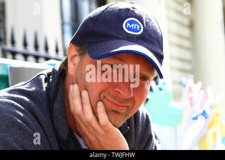 RICHARD RATCLIFFE EN GRÈVE DE LA FAIM DEVANT L'ambassade d'IRAN À LONDRES, AU 20 JUIN 2019 SUR. Le mari de la prison-iranienne NAZANIN ZAGARI DOUBLE NATIONAL BRITANNIQUE-RATCLIFFE. Banque D'Images