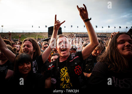 Copenhague, Danemark. 20 Juin, 2019. Copenhague, Danemark - Juin 20th, 2019. Heavy metal fans assister à un concert live avec le groupe Zebda pendant le festival de heavy metal danois Copenhell 2019 à Copenhague. (Photo crédit : Gonzales Photo/Alamy Live News Banque D'Images