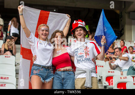 Nice, France. 19 Juin, 2019. France, Nice, stade de Nice, 19.06.2019, Football - Coupe du Monde féminine de la FIFA - Japon - France Libre : vl supporters anglais à Nice | Conditions de crédit dans le monde entier : dpa/Alamy Live News Banque D'Images