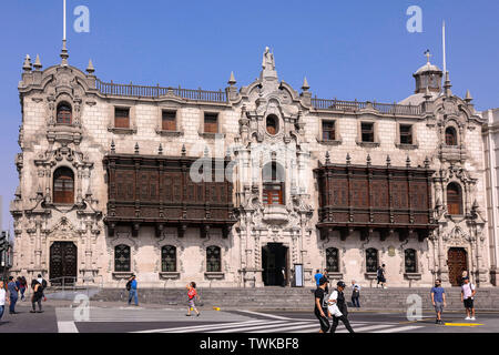 Lima, Pérou. 09Th Mai, 2019. Entre le Palais du Gouvernement et la cathédrale de Lima est le Palais de l'Archevêque de Lima sur la Plaza Major. Credit : Tino Plunert Zentralbild-/dpa/ZB/dpa/Alamy Live News Banque D'Images