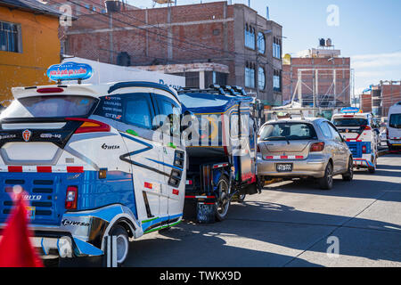 Tuk Tuks motorisé moderne à Puno, Pérou, Amérique du Sud, Banque D'Images