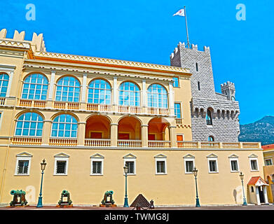 La ville de Monaco, Monaco - 13 juin 2014 : le Palais des Princes de Monaco Résidence officielle Banque D'Images