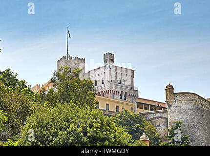 La ville de Monaco, Monaco - 13 juin 2014 : le Palais des Princes de Monaco Résidence officielle Banque D'Images