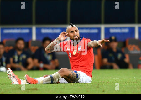 Salvador, Brésil. 21 Juin, 2019. Chili's Arturo Vidal réagit au cours du match du groupe C entre le Chili et l'Équateur à la Copa America 2019, tenue à Salvador, Brésil, 21 juin 2019. Credit : Xin Yuewei/Xinhua/Alamy Live News Banque D'Images