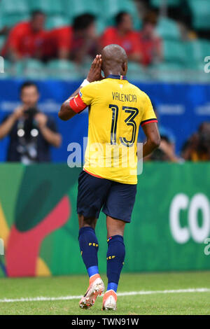 Salvador, Brésil. 21 Juin, 2019. L'Équateur Enner Valencia célèbre après avoir marqué au cours de la correspondance du groupe C entre le Chili et l'Équateur à la Copa America 2019, tenue à Salvador, Brésil, 21 juin 2019. Credit : Xin Yuewei/Xinhua/Alamy Live News Banque D'Images