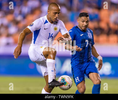 Houston, Texas, USA. 21 Juin, 2019. Avant Curaao Gino Van Kessel (16) au cours d'une Gold Cup match du groupe c entre le Honduras vs Curaao au stade BBVA à Houston, Texas. La finale 1-0 Curaao. Maria Lysaker/CSM/Alamy Live News Banque D'Images