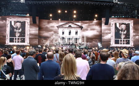 Londres, Royaume-Uni. 21 Juin, 2019. Bon Jovi sur scène lors de la "La Chambre n'est pas à vendre' tour au stade de Wembley à Londres. Credit : SOPA/Alamy Images Limited Live News Banque D'Images