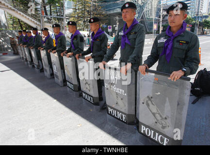 Bangkok, Thaïlande. 22 Juin, 2019. Stand Policiers Gardiens du 34e Sommet de l'ASEAN à Bangkok, Thaïlande. Credit : SOPA/Alamy Images Limited Live News Banque D'Images